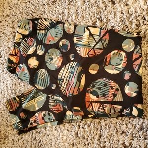 Lularoe TC Leggings black circles
